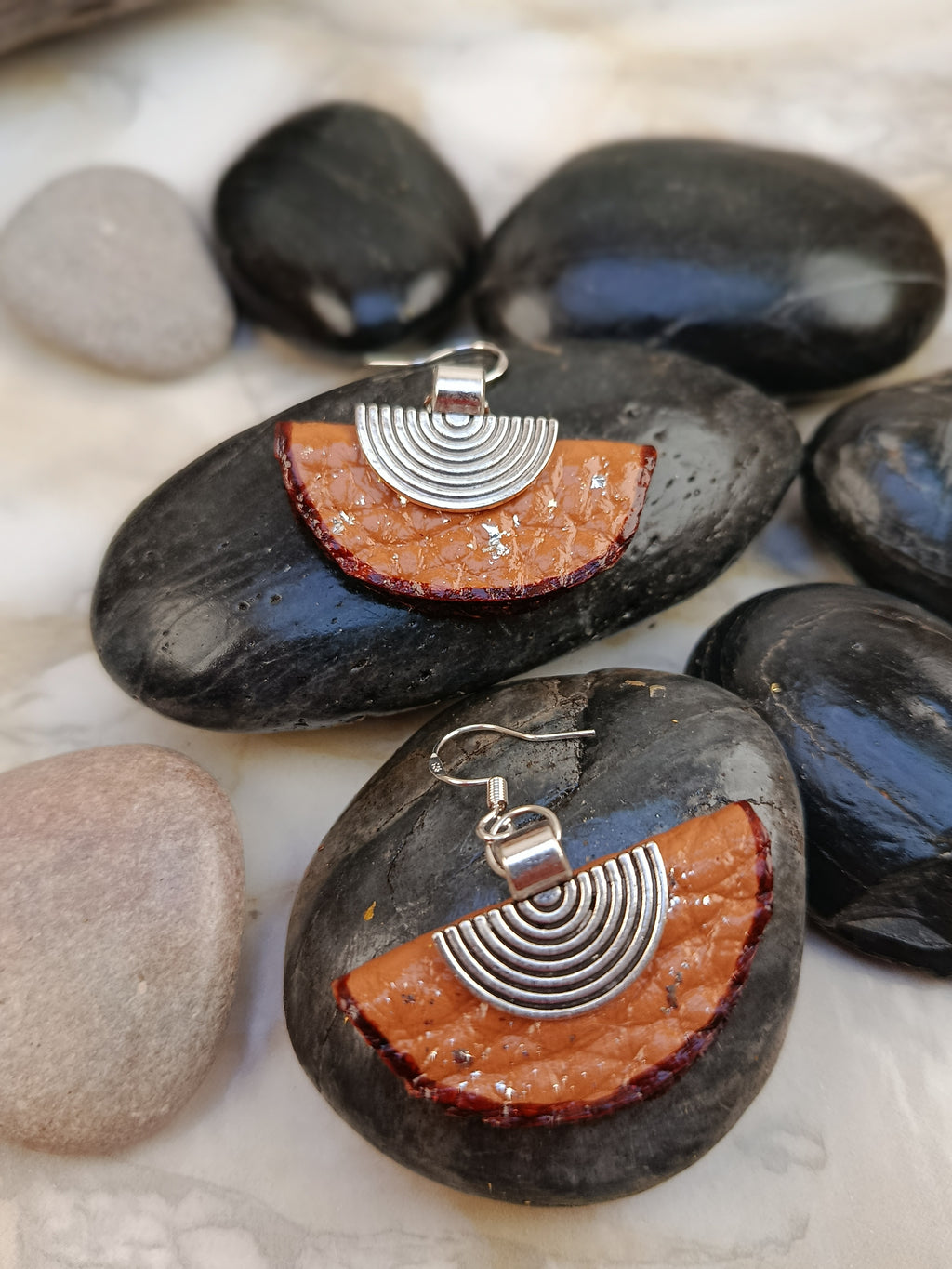 Boucles d'oreilles emblème 136