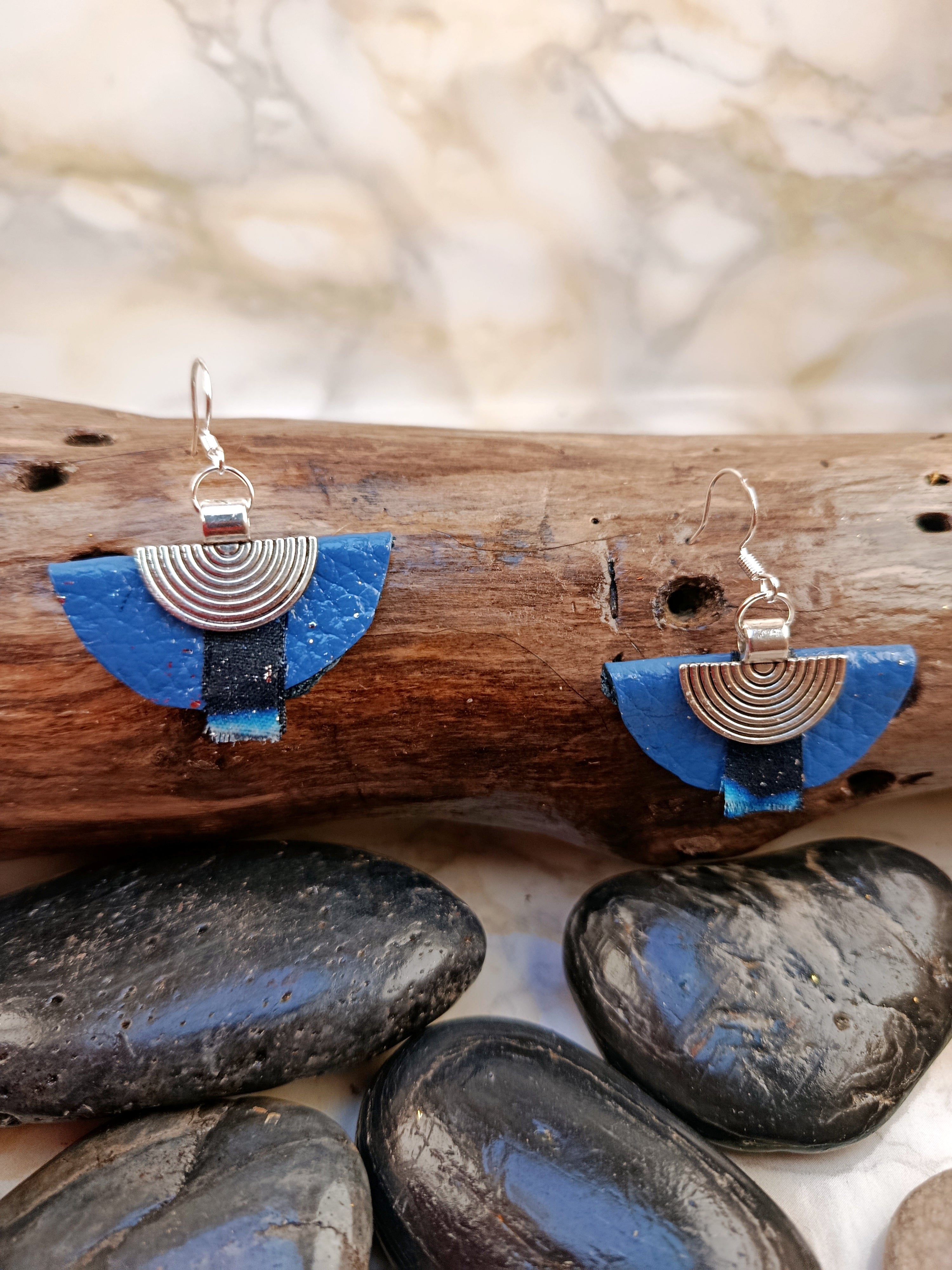 Boucles d'oreilles emblème 137